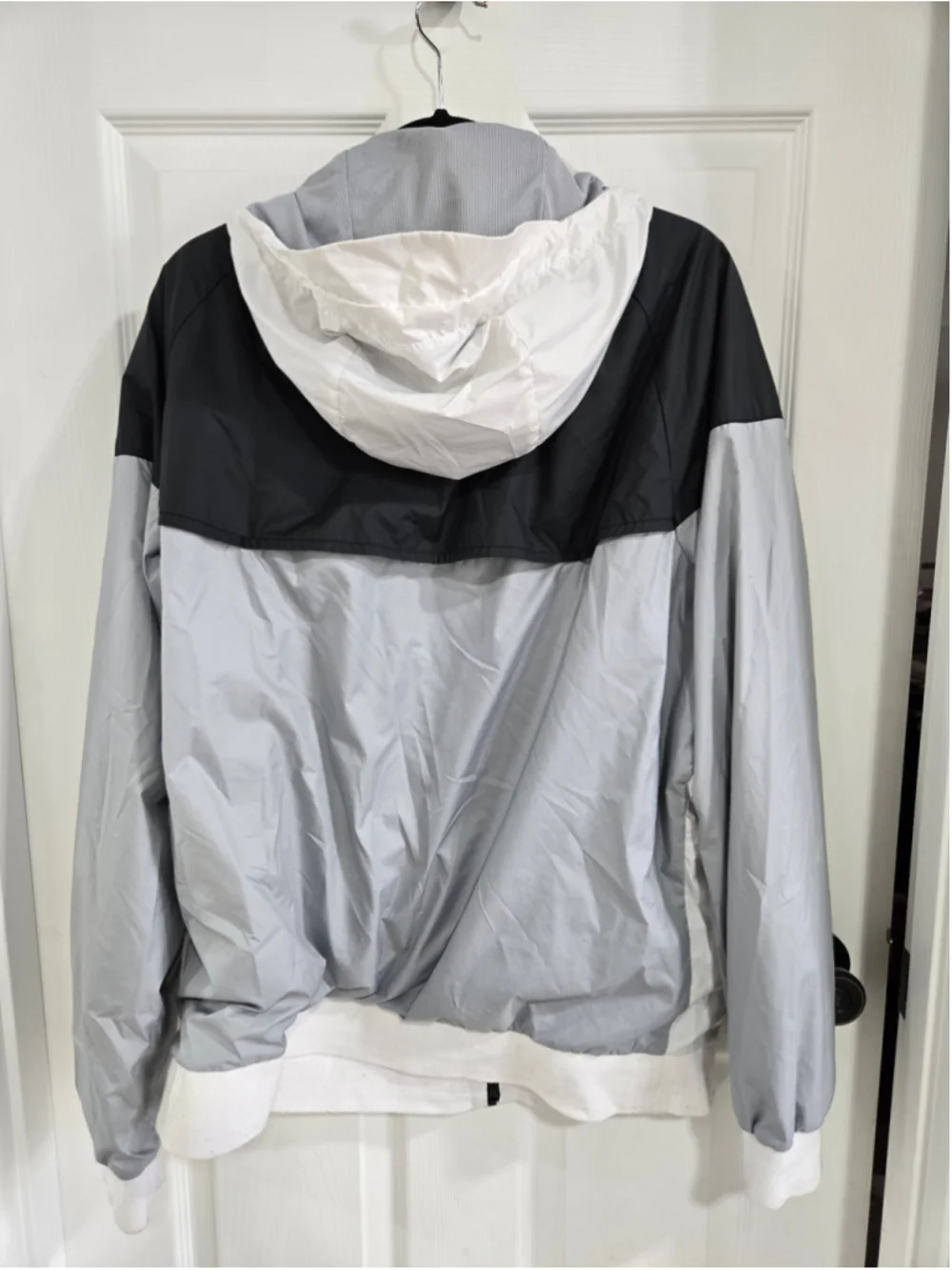 Womens Nike Windbreaker Jacket XL Black White Gray
